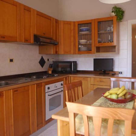 Domus Tilla Пьомбино Екстериор снимка
